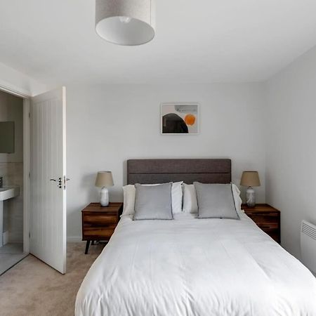 Spacious 1 Bedroom Apartment In A Converted Mill Leeds  Kültér fotó