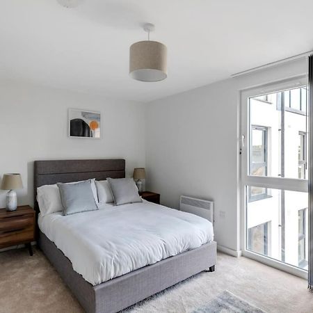 Spacious 1 Bedroom Apartment In A Converted Mill Leeds  Kültér fotó